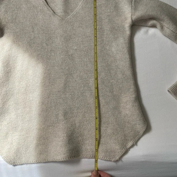 Aritzia Wilfred Free Merino Wool Pullover - Picture 7 of 10